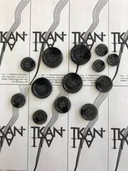 Пуговица пластиковая четырехпрокольная (имитация роговой) (пластик, Серый роговой, 27)