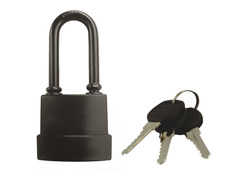 70-0-994 Замок навесной влагостойкий, чугун в ПВХ, 3 ключа, цил.мех-м, 45х96х25мм, удлин.дужка 6мм (РемоКолор)