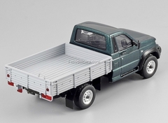 UAZ-3163 Patriot Cargo 2005 dark-green metallic DIP 1:43