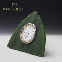Часы настольные из нефрита "Лето". Реплика К.Фаберже.