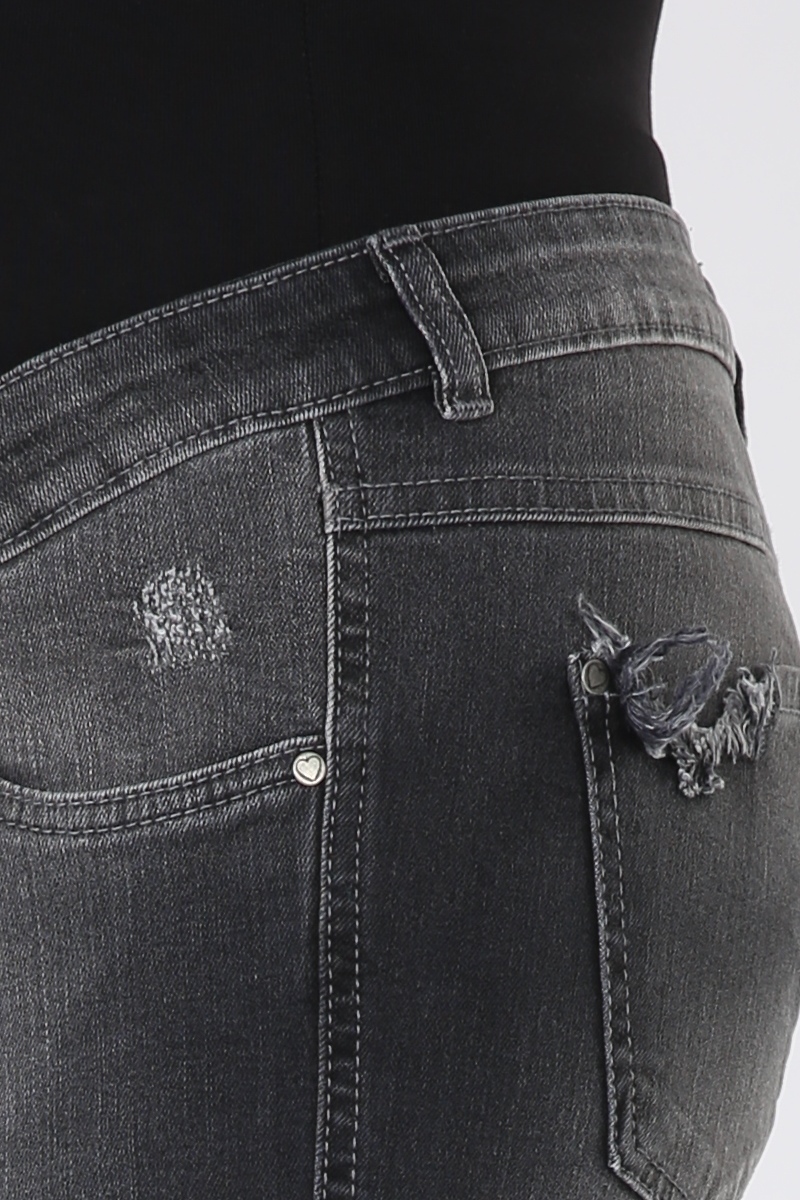Фото джинсы для беременных MAMA`S FANTASY, зауженные, широкий бандаж, потертости, рваные элементы от магазина СкороМама, черный, размеры.