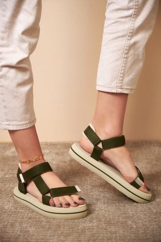 Qadın üçün xaki sandal