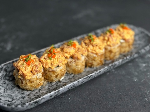 Ролл с тартаром из тунца