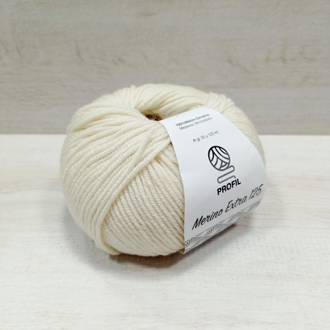 Пряжа Merino Extra 125 ( Мерино экста 125). Цвет: молочный 002