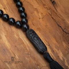 Чётки славянские с чуром Велес. Черный нефрит. 22 бусины