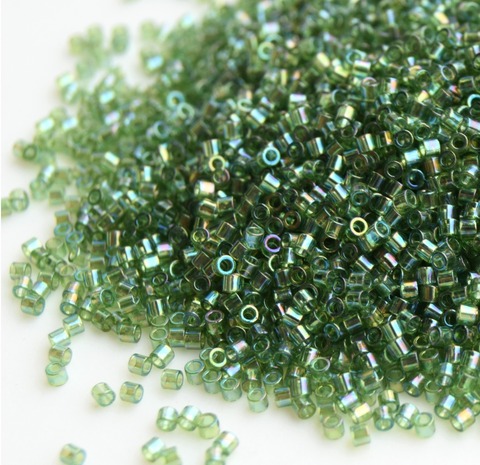 DBS-1247 Бисер цилиндрический Миюки делика 15/0 Оливковый прозрачный радужный /Miyuki delica 15/0