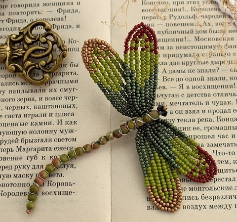 Брошь-бабочка из бисера. Схема плетения и мастер-класс для начинающих