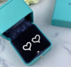 66620- Подарочная коробка/футляр для кольца/гвоздиков TIFFANY lux кожа