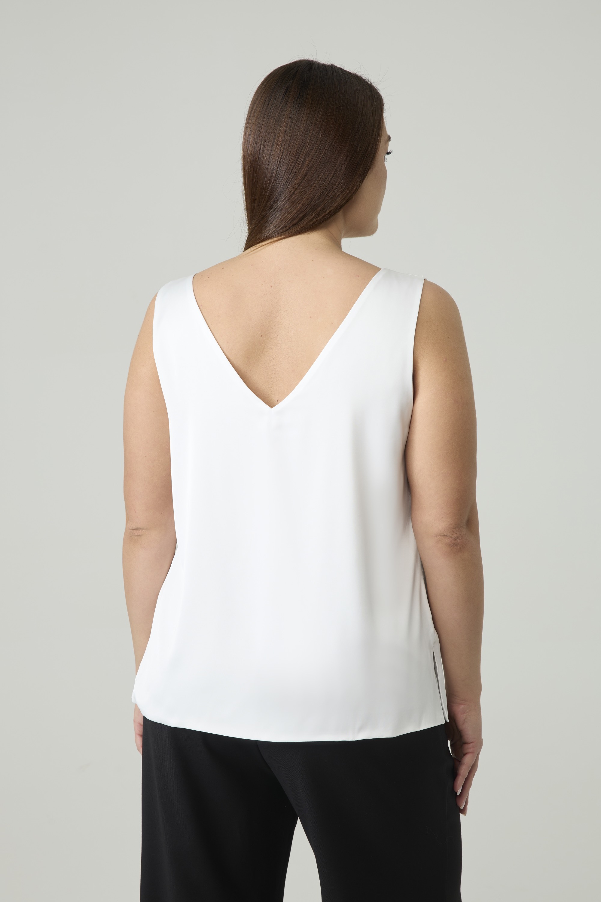 Топ двухслойный на широких бретелях, молочный