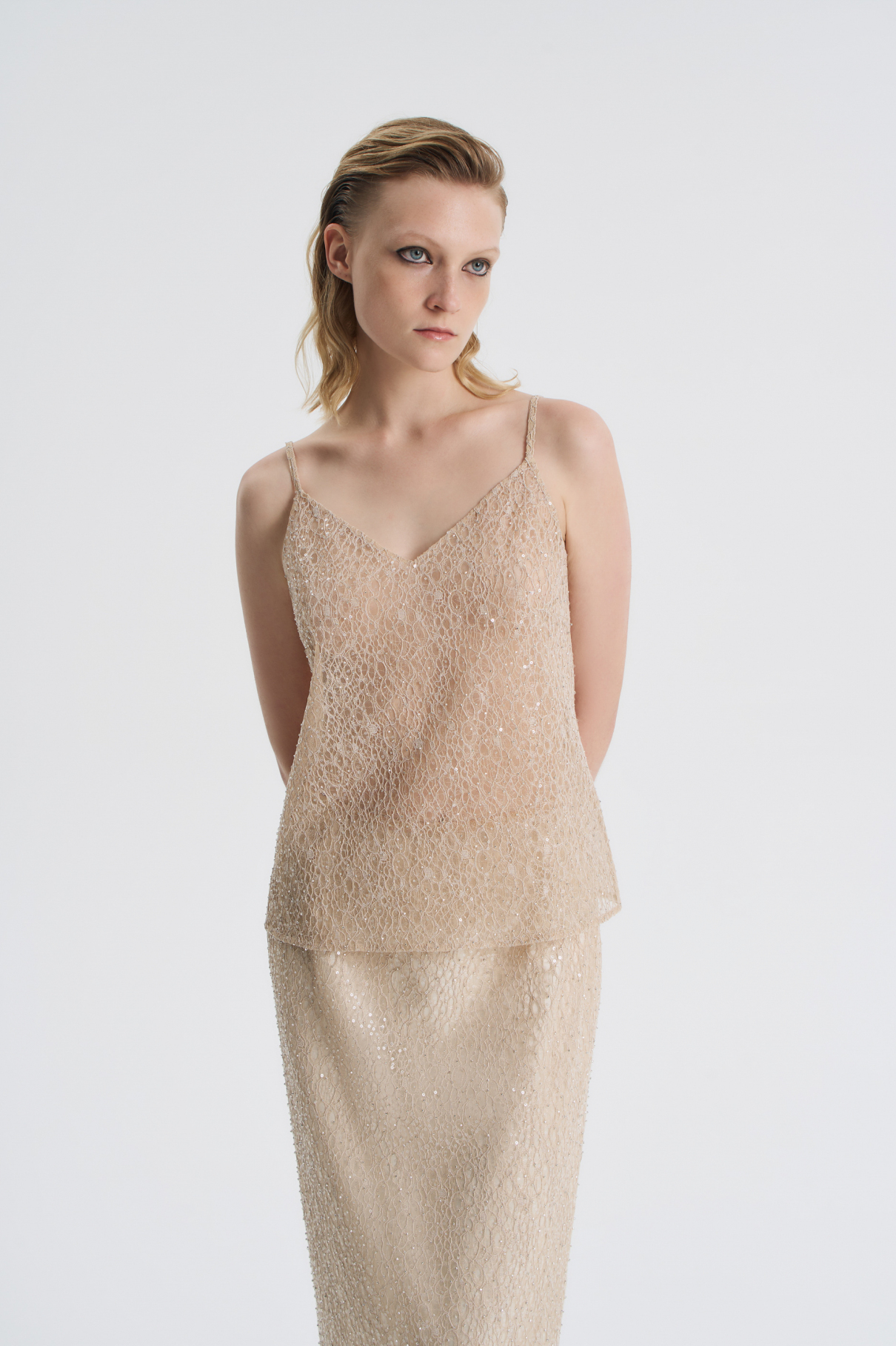 Топ с вышивкой