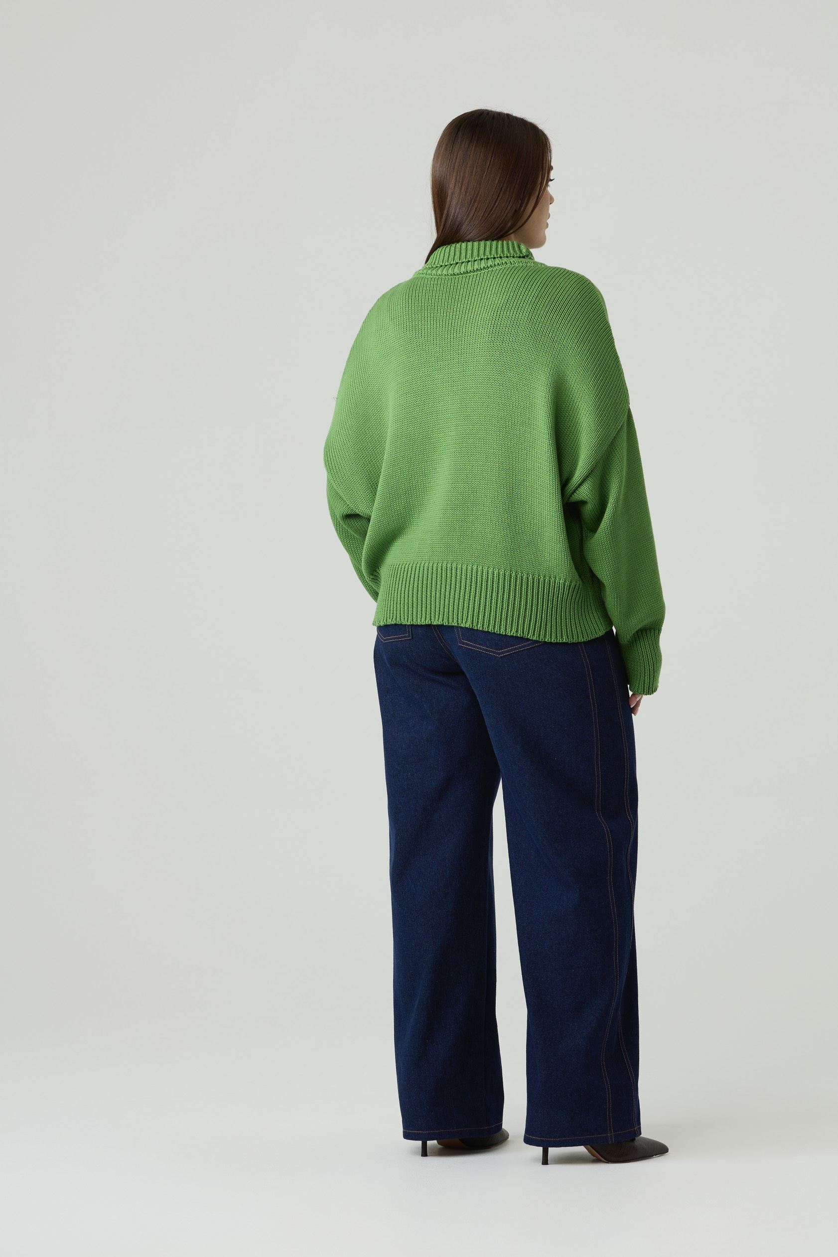 Свитер вязаный, зеленый