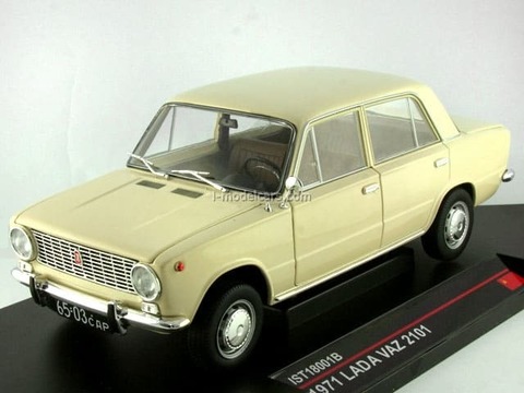 VAZ-2101 Lada 1200 (1971) cream IST18001B IST Models 1:43