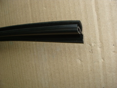 Уплотнение опускного стекла УАЗ-3163 нижнее внутреннее задней двери, левая/правая (с 2014)