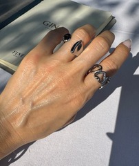 Кольцо С СЕРДЕЧКАМИ silver