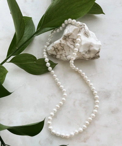 Чокер из жемчуга white
