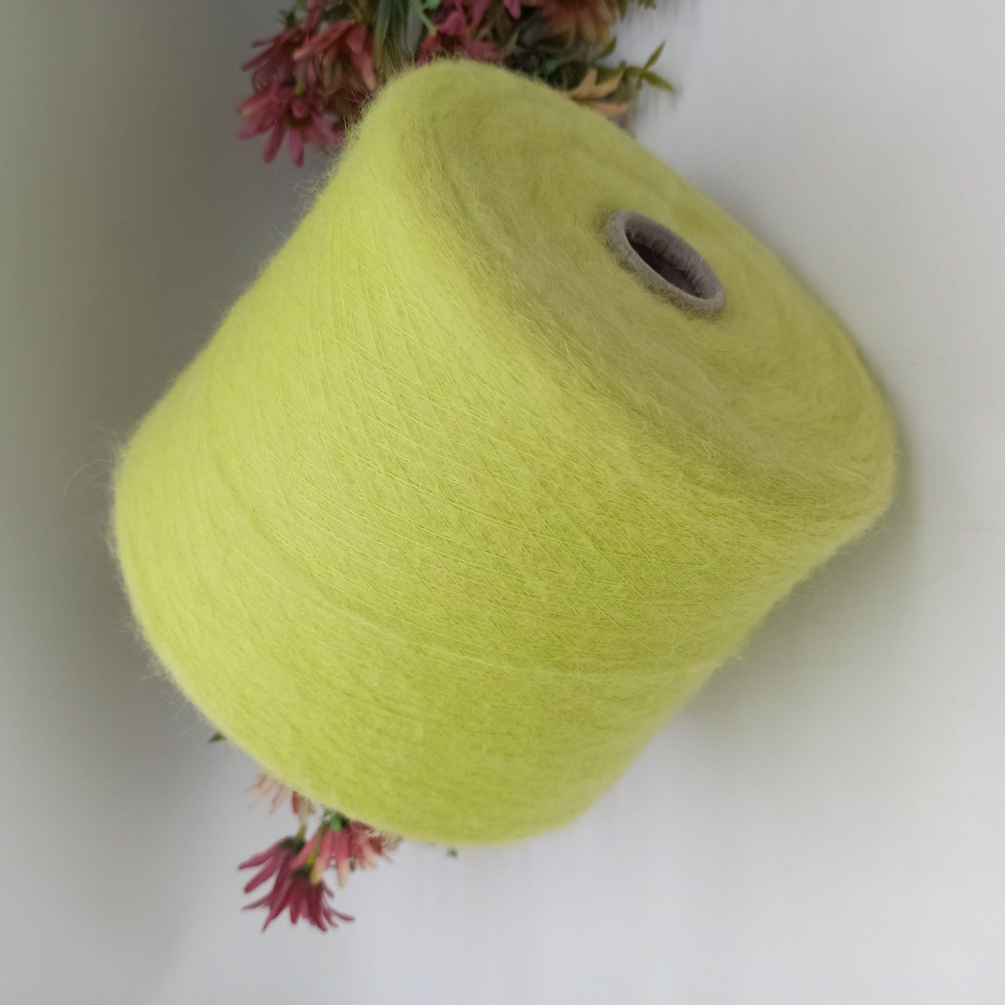 Julia Ritorcitura Fabiano 1500м/100гр Неоновый лимон 19