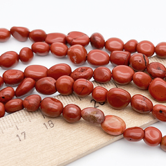 Яшма красная фриформ бусины, размер около 6,5-8,5 мм, цена за нить 38 см