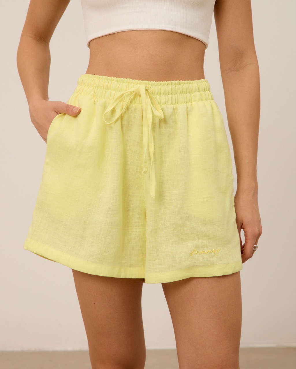 Шорты из 100% льна, лимонные