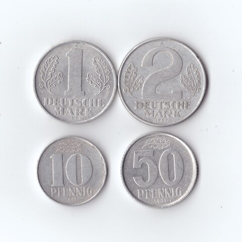 Набор монет. Германия. ГДР. 4 шт. 1,2 марки. 10,50 пфенинг 1957,62,71,68 гг. Большой герб. XF