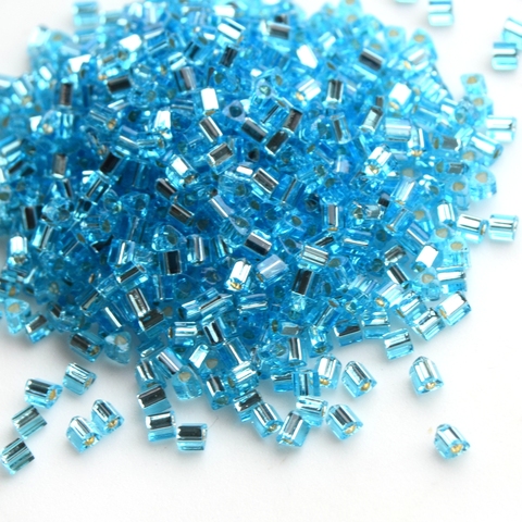 Бисер японский TOHO Triangle треугольный 11/0 0023 светло-голубой