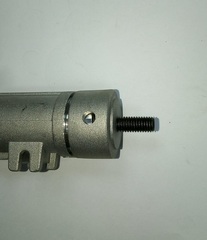 Редуктор для бензокосы, электрокосы с кривой штангой (вал квадрат, штанга D-25,4 мм)