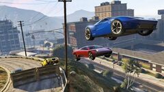 Grand Theft Auto V (GTA 5): Premium Edition и платежная карта «Мегалодон» (Xbox One/Series S/X, интерфейс и субтитры на русском языке) [Цифровой код доступа]