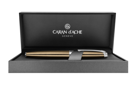 Ручка перьевая Caran d'Ache Leman Caviar SP, F (4799.487)