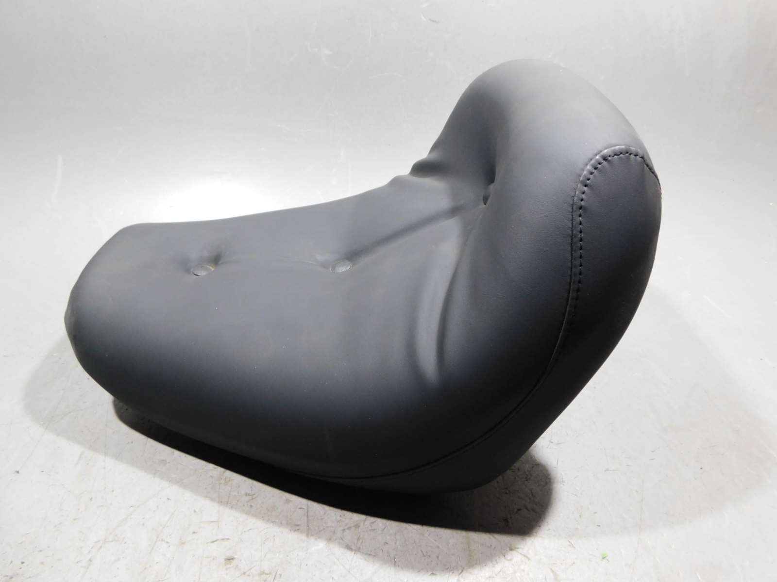 Сиденье водительское Kawasaki Vulcan 1500 VN15 026745 - купить по