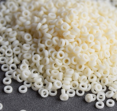 SPR-2021 Бисер-разделитель 2.2*1мм матовый крем не прозрачный / Spacer beads 2.2*1mm matted opaque cream