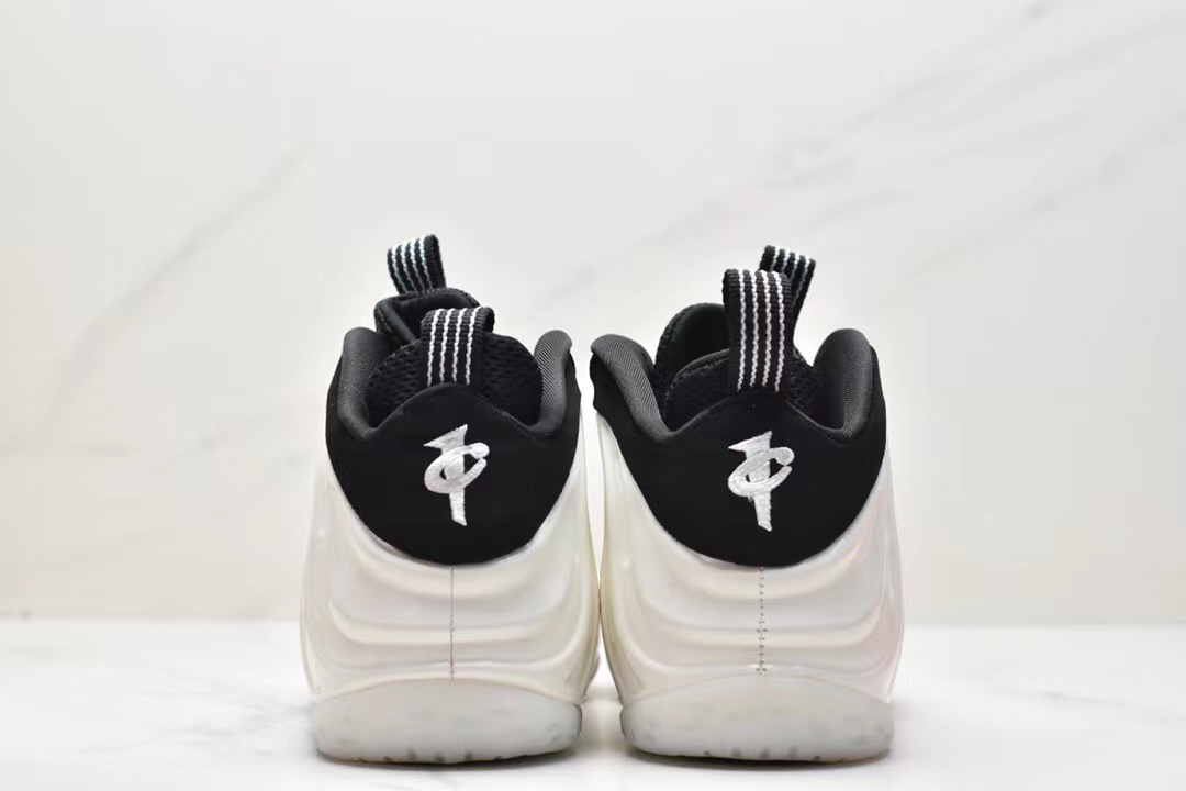 Nike foamposite pearl hotsell