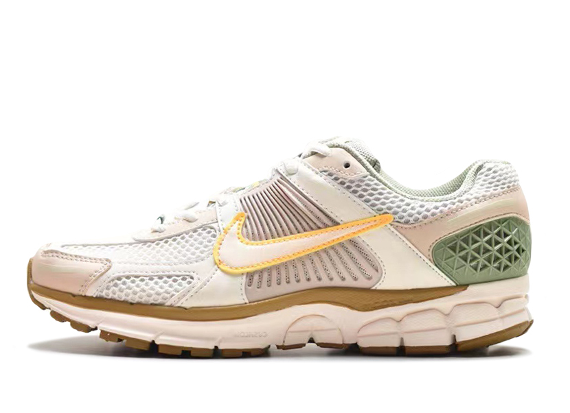 Nike Air Zoom Vomero 5