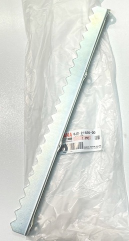 Планка зубчатая для подножки Yamaha 8JD219260000