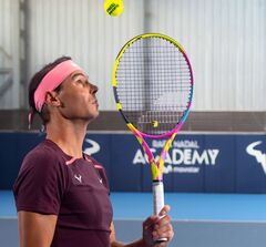 Теннисная ракетка Babolat Pure Aero RAFA Origin - yellow/pink/blue + струны + натяжка в подарок