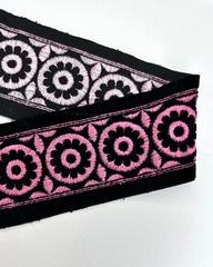Бархатная тесьма с вышивкой, цвет: чёрный/розовый, 60 мм