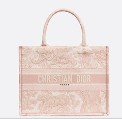 Сумка Dior Book Tote, модель большого формата, розовый