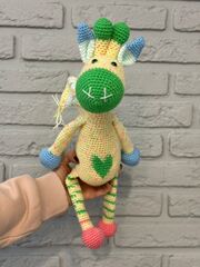 Мягкая игрушка Жираф зеленый вязаный