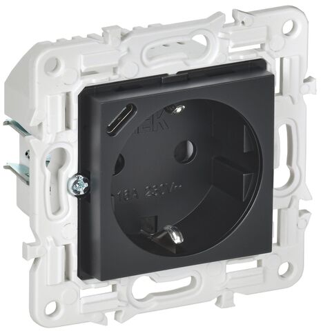 SKANDY Роз. с з/к/ш 16А с USB C 18Вт SK-R17Bl черн. IEK