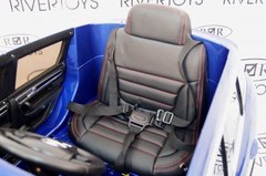 Электромобиль Rivertoys Volkswagen Touareg синий гляняц (VOLKSWAGEN-TOUAREG-BLUE-G)