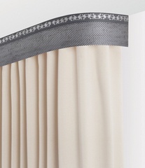 Пластиковый карниз с тиснением Legrand 3-х рядный Виват 2400 мм