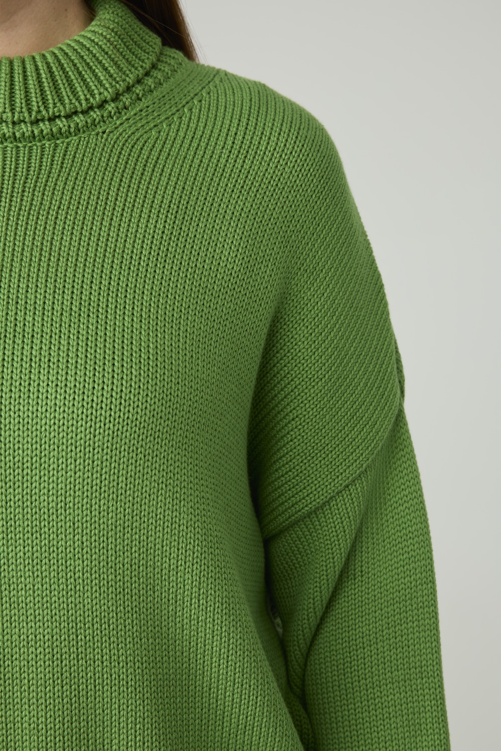 Свитер вязаный, зеленый
