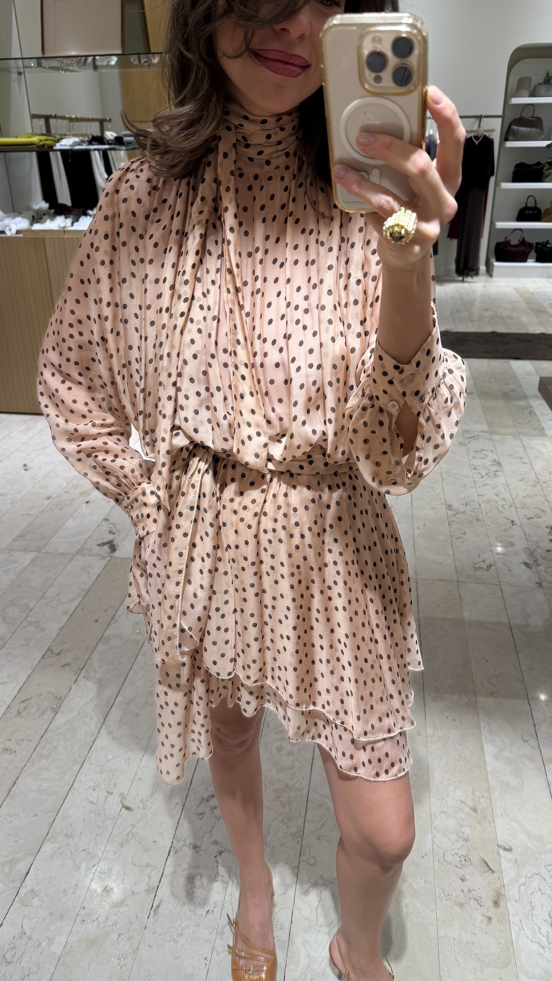 Платье из шелка и вискозы в мелкий горошек