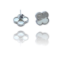 90316-sergi-gvozdiki-trendy-klever-iz-serebra-s-perlamutrom-1-motiv