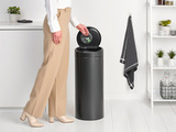 Мусорный бак Touch Bin New 30 л, артикул 236266, производитель - Brabantia, фото 3