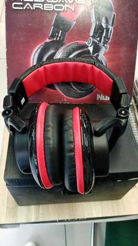 NUMARK Red Wave Carbon DJ наушники, 15-20000Hz, 98 +/- 3дБ, 24 Ом, диаметр мембраны 50 мм