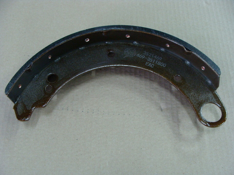 колодка тормозная передняя УАЗ (длинная) под  барабан. тормоз TROPHY  TR-469-3501090