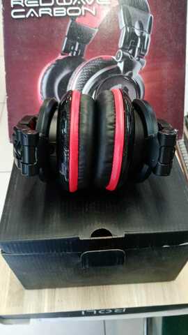 NUMARK Red Wave Carbon DJ наушники, 15-20000Hz, 98 +/- 3дБ, 24 Ом, диаметр мембраны 50 мм