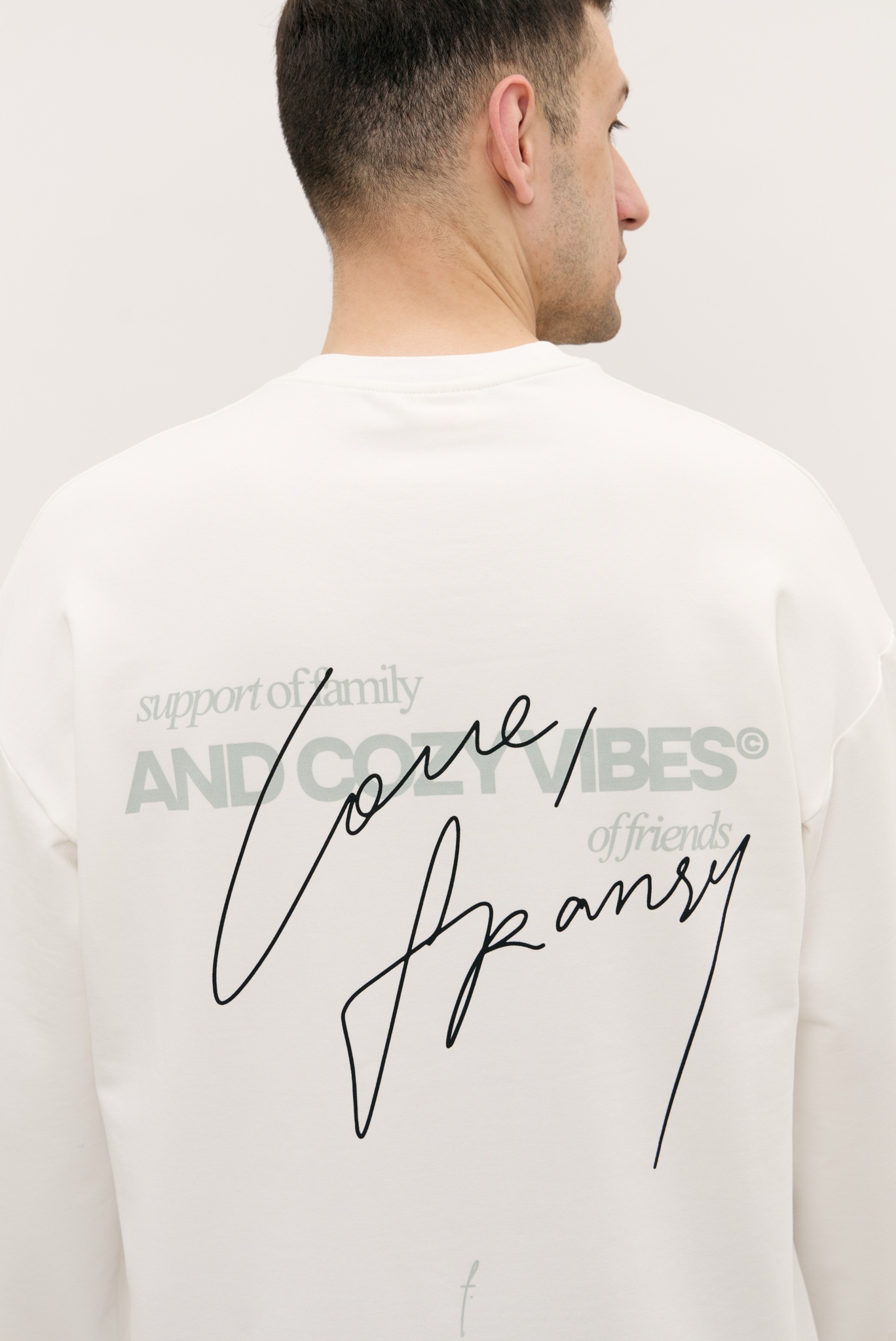 Лонгслив MAN, COZY VIBES, молочный