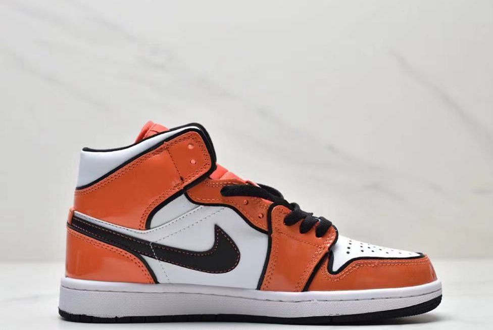 nike mid 1 orange