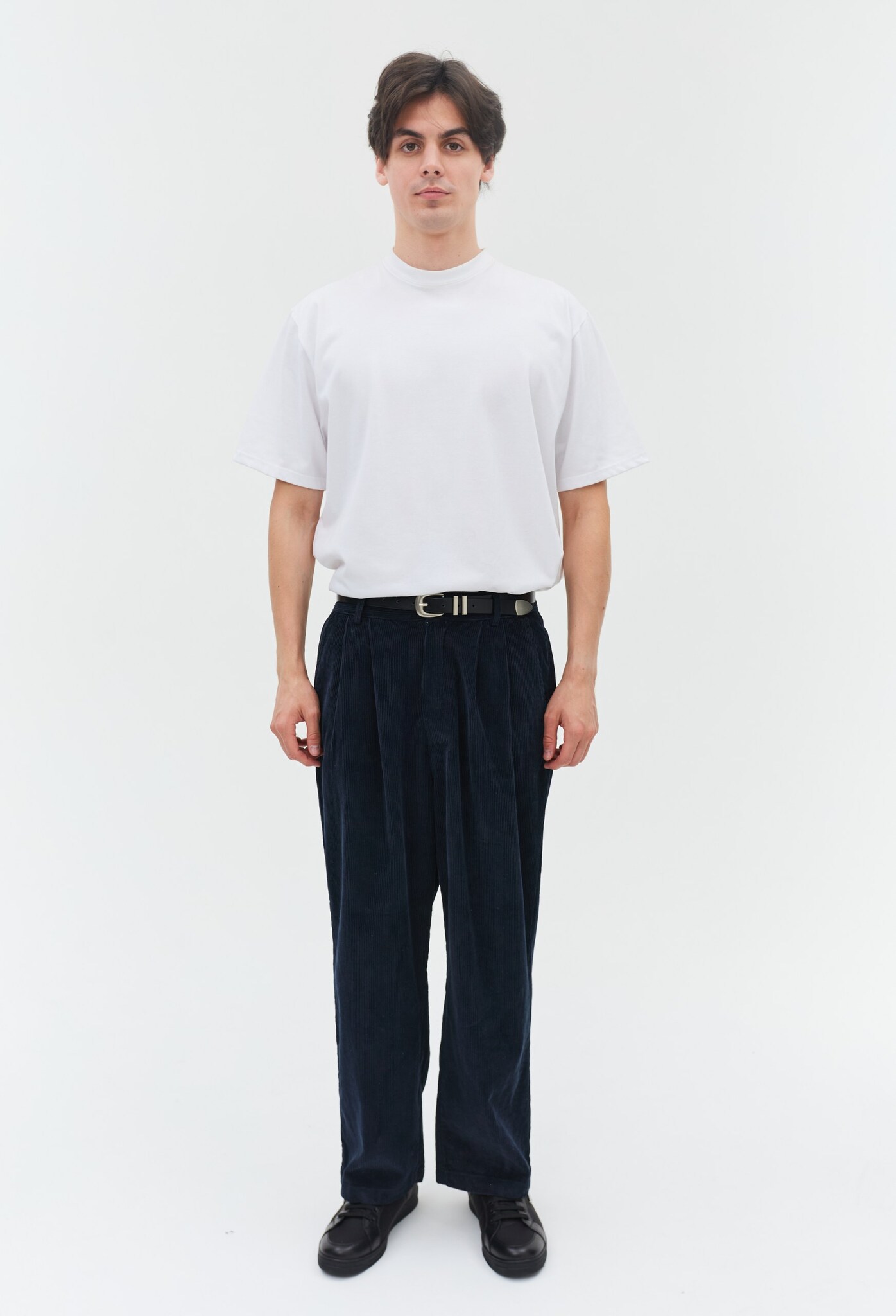 Мужские вельветовые брюки HEATHEN синего цвета