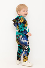 комбинезон  для мальчика  КР 6530/черный,яркое граффити к526